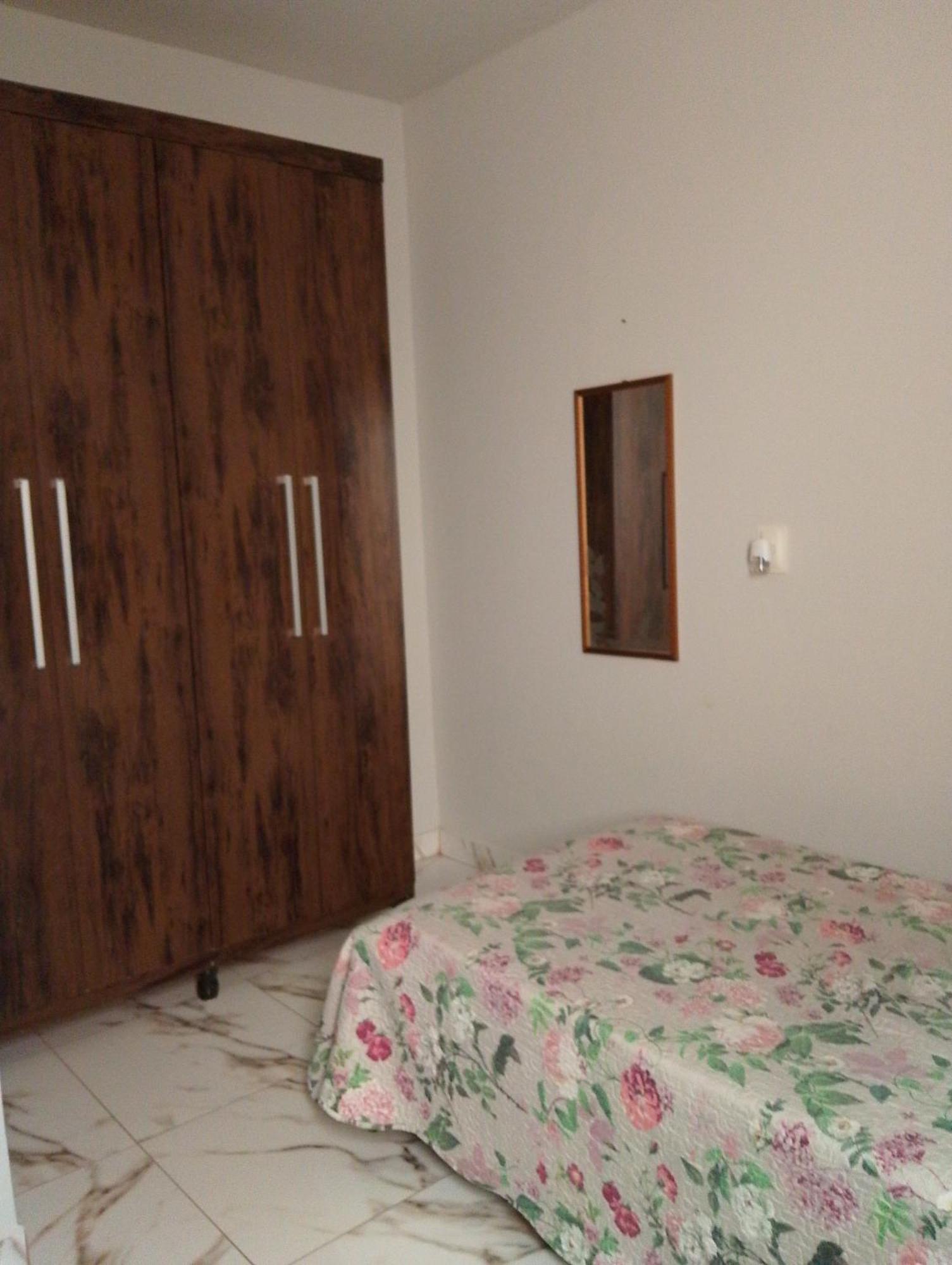 Casa Amarela Apartment Uberlandia Exterior photo